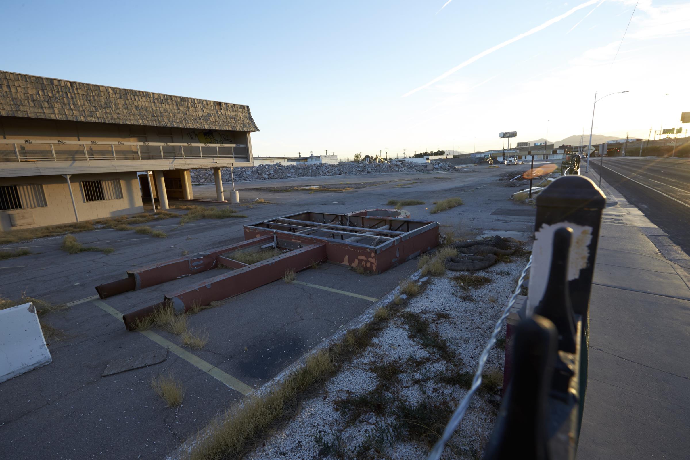 Moulin Rouge 2016.jpg