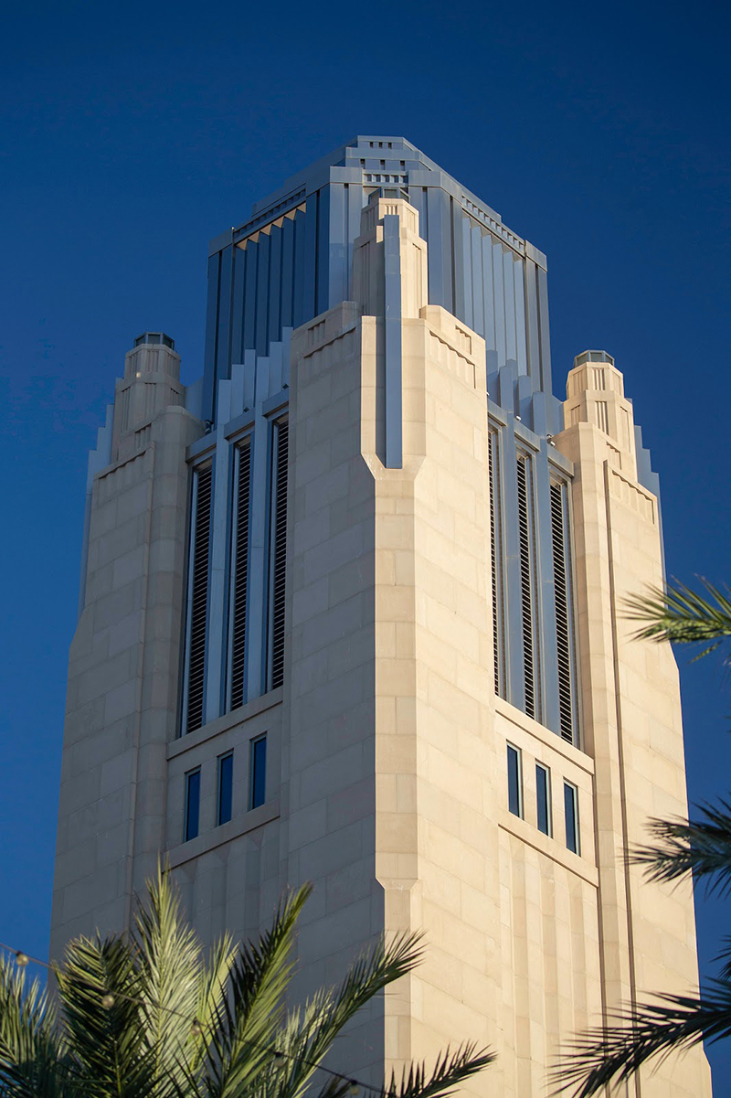 The_Smith_Center_for_the_Performing_Arts_Bell_Tower-800px.jpg
